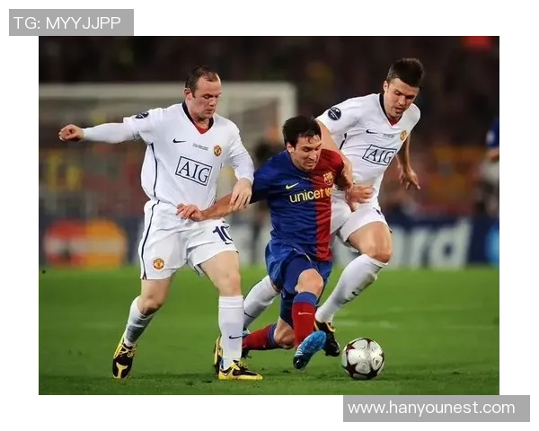 足球巨星亲身演绎专属战靴展现速度力量与荣耀风采